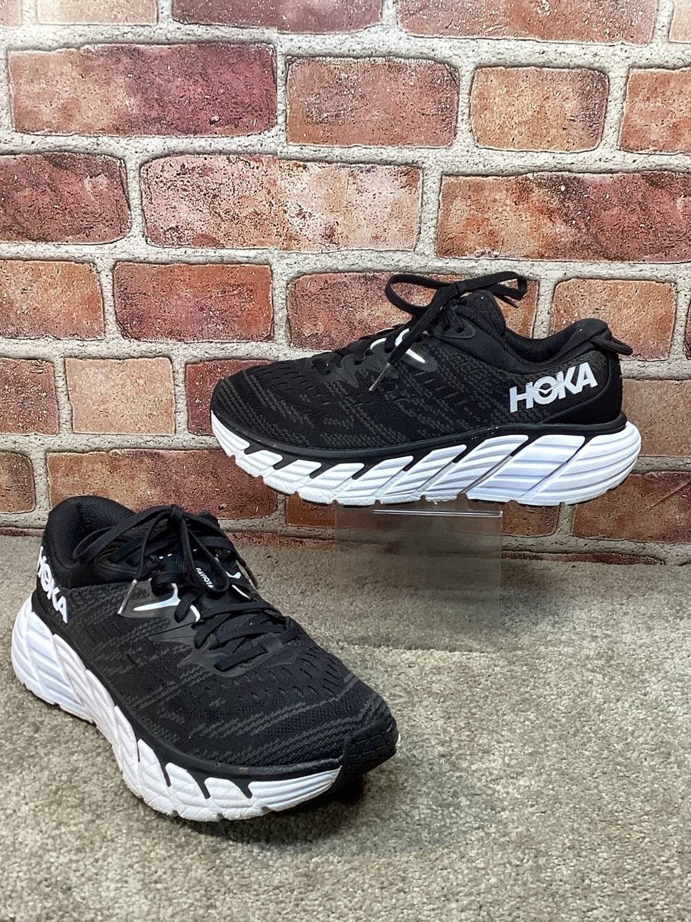Hoka Gaviota 4 women’s black running shoes sneakers size 7.5 D wide width
